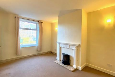 2 bedroom terraced house for sale, Huddersfield Road, Wyke