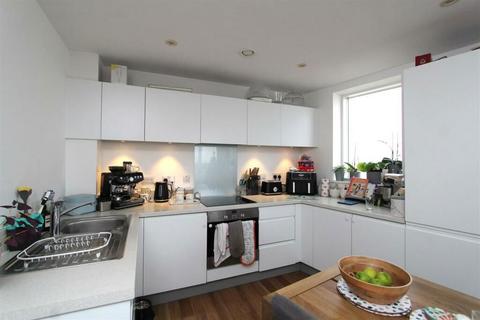 2 bedroom apartment for sale, Wainwright Avenue, kent, Greenhithe, Kent, DA9 9UZ