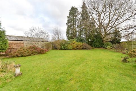 3 bedroom detached bungalow for sale, Merryfield Drive, Horsham, West Sussex