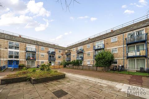 2 bedroom flat for sale, Thorburn Square, Bermondsey, SE1