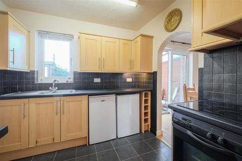 2 bedroom semi-detached house for sale, Scholey Road, Brighouse