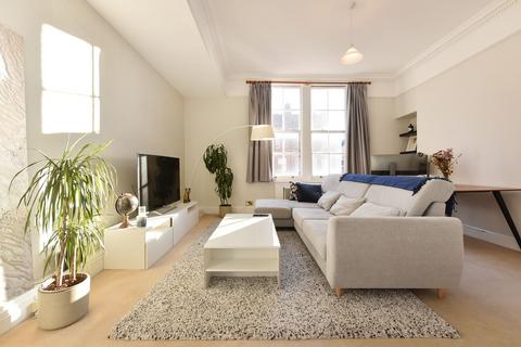 1 bedroom apartment to rent, Pont Street, SW1X