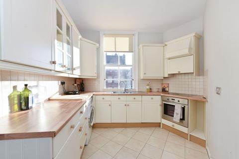 1 bedroom apartment to rent, Pont Street, SW1X