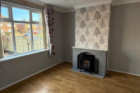 3 bedroom semi-detached house to rent, Lawrence Avenue, Wednesfield WV11