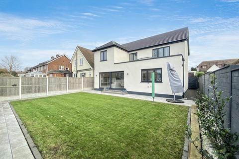 4 bedroom detached house for sale, Chignal Road, Chelmsford CM1