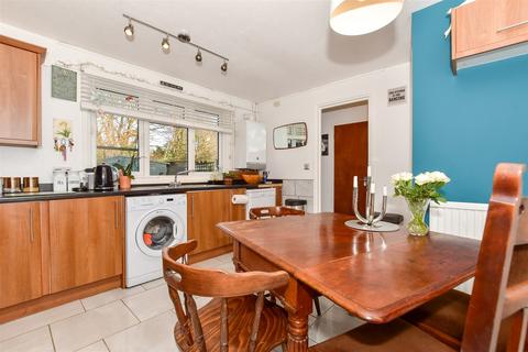 159 Namur Place, Burgoyne Heights, Dover, CT15 5LX