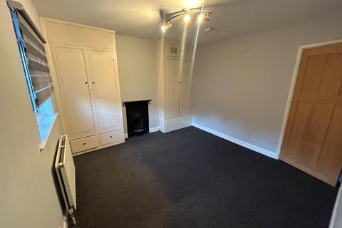 2 bedroom end of terrace house to rent, Danefield Road, Abington, Northampton NN3