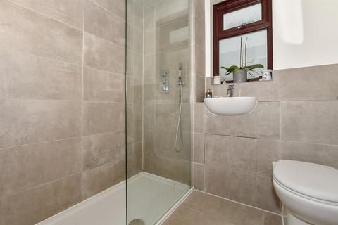 6 Dalison Court, Halling, Rochester, ME2 1BB
