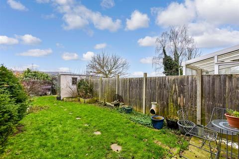 6 Dalison Court, Halling, Rochester, ME2 1BB