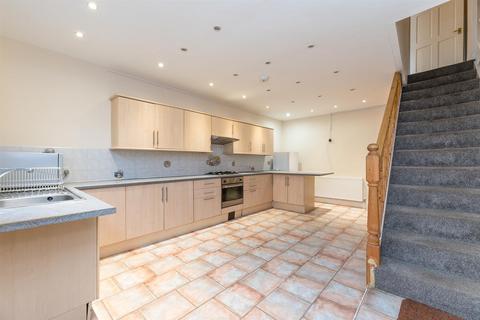 3 bedroom terraced house for sale, Kirkgate, Otley LS21