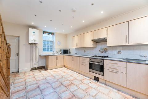 3 bedroom terraced house for sale, Kirkgate, Otley LS21