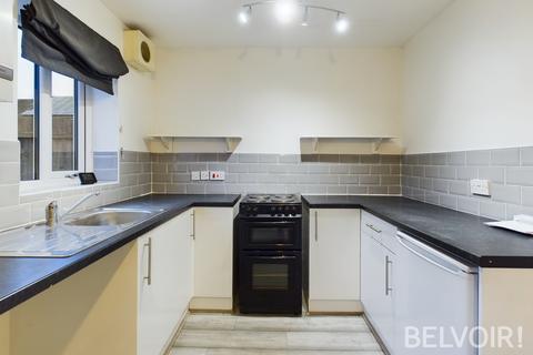 2 bedroom terraced house to rent, Caenarvon Avenue, Stone, ST15