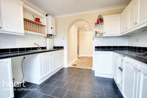 3 bedroom semi-detached house to rent, Southmead Road, WESTON-SUPER-MARE