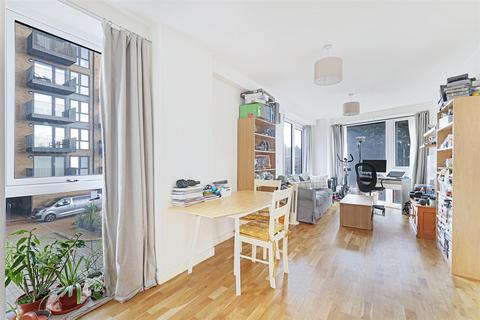 2 bedroom apartment for sale, Hampden Road, London N8