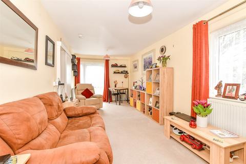 1 bedroom ground floor flat for sale, Little Chequers, Wye, Ashford, Kent