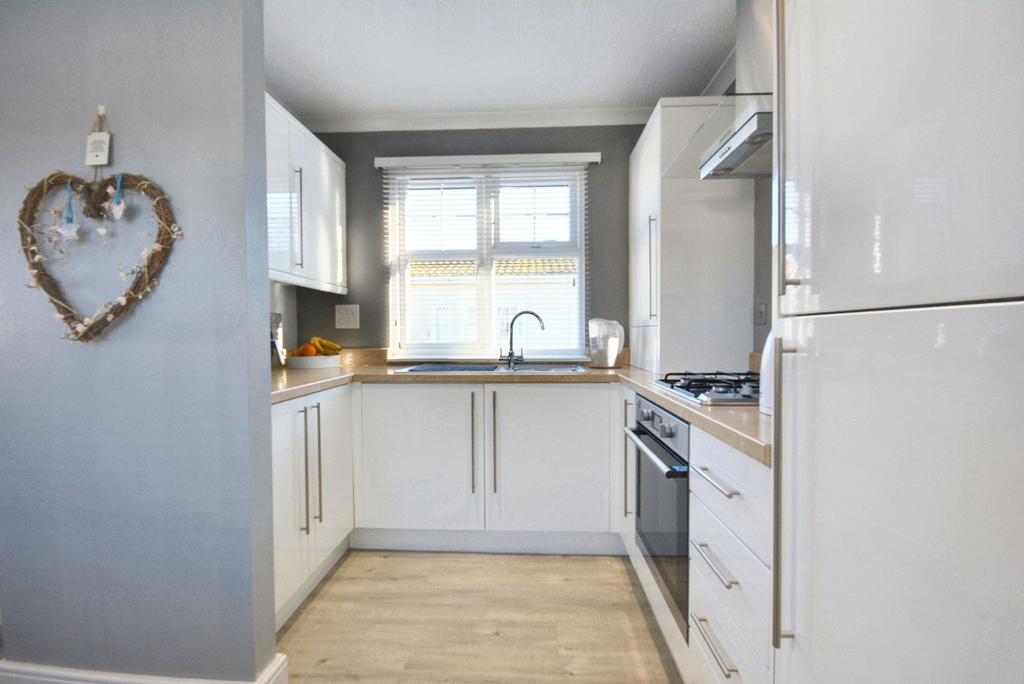 Kitchen/Dining area