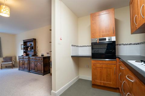 2 bedroom apartment for sale, Rowanberries, Baldwin Lane, Bradford BD14