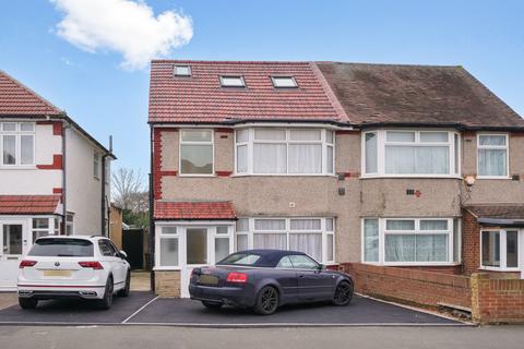 4 bedroom semi-detached house to rent, The Drive, Hounslow TW3