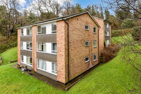 2 bedroom flat for sale, Hillside Road, Whyteleafe, Surrey