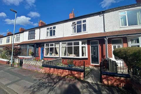 2 bedroom terraced house to rent, Warburton Street, Stockton Heath, WA4