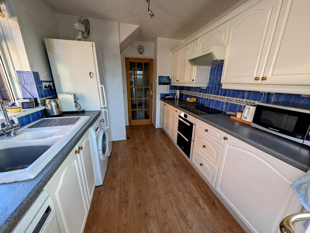 KITCHEN HALL.jpg
