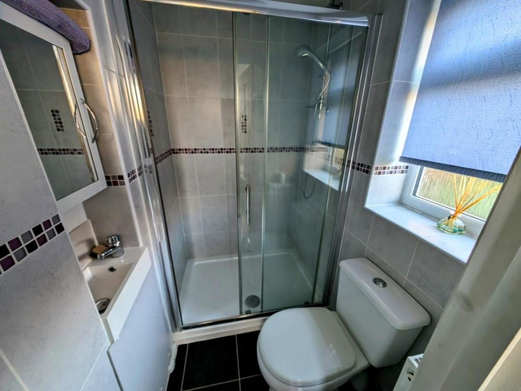 SHOWER.jpg