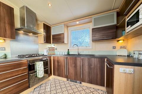 2 bedroom static caravan for sale, Nr Battle, St Leonards on Sea TN37