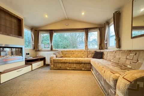 2 bedroom static caravan for sale, Nr Battle, St Leonards on Sea TN37