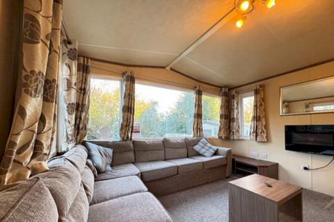 2 bedroom static caravan for sale, Nr Battle, St Leonards on Sea TN37