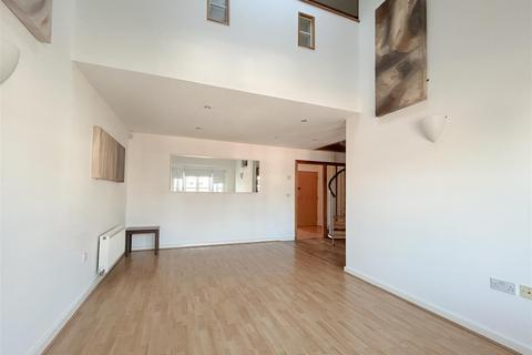 2 bedroom flat for sale, Russell Place, Sale