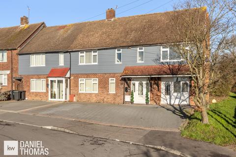 5 bedroom end of terrace house for sale, Princesfield Road, Waltham Abbey, Essex