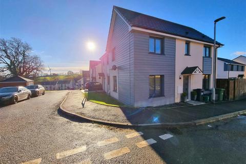 3 bedroom semi-detached house for sale, Long Field Road, Launceston