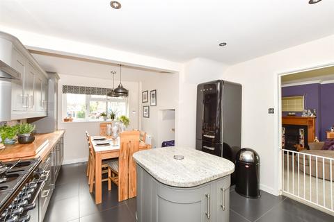 3 bedroom end of terrace house for sale, Robin Close, Crawley, West Sussex