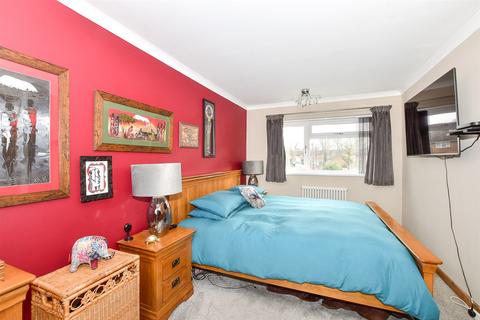 3 bedroom end of terrace house for sale, Robin Close, Crawley, West Sussex