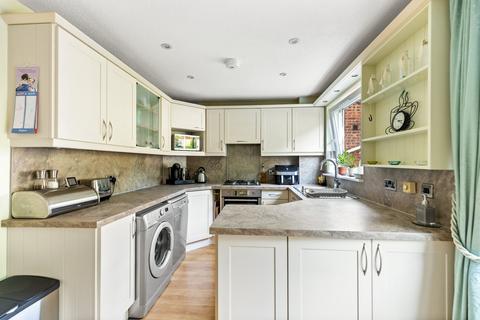 4 bedroom semi-detached house for sale, Leyburne Road, Dover, CT16