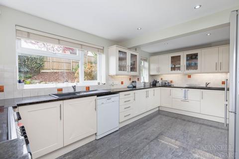 5 bedroom detached house for sale, Hillary Close, East Grinstead RH19