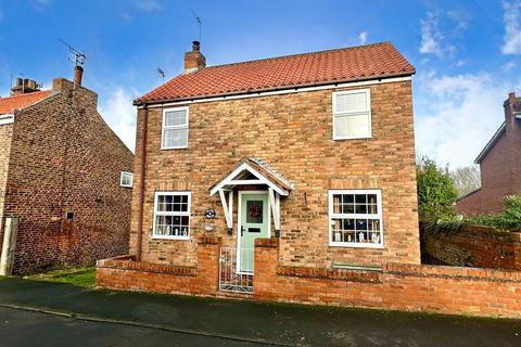 2 bedroom house for sale, High Street, Withernwick, Hull