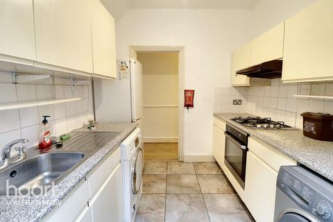 2 bedroom maisonette for sale, Winns Terrace, Walthamstow