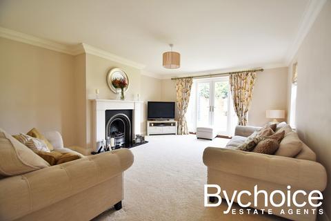 4 bedroom detached house to rent, Waldingfield Road, Acton