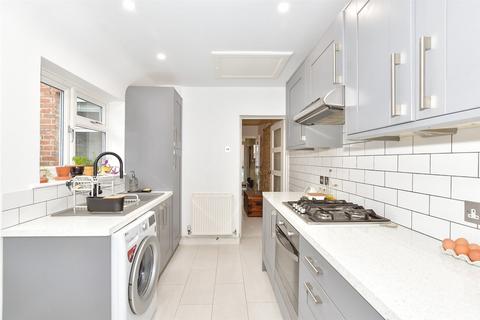 20 Athelstan Road, Folkestone, CT19 6EU