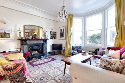 5 bedroom end of terrace house for sale, Laurier Road, Dartmouth Park, London NW5