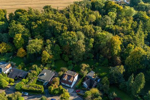 5 bedroom detached house for sale, Sycamore Dene, Chesham, Buckinghamshire, HP5 3JT