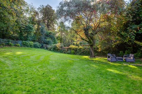 5 bedroom detached house for sale, Sycamore Dene, Chesham, Buckinghamshire, HP5 3JT