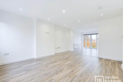 8 Dunfane, Billericay, CM11 1EL