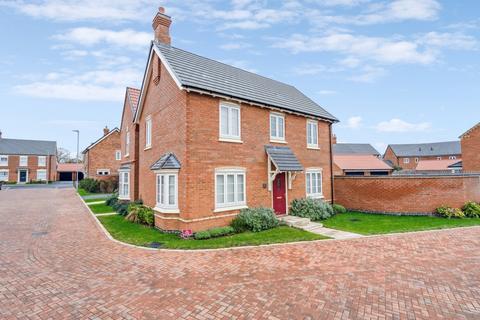 3 bedroom detached house to rent, Stocking Drive, Meppershall, SG17