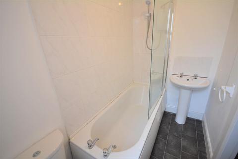 2 bedroom terraced house to rent, Oak Terrace, Bishop Auckland, DL14 6ES