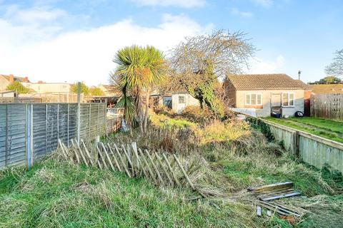 3 bedroom terraced house for sale, Merriman Road, Street, BA16