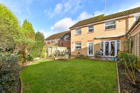 3 bedroom link detached house for sale, Goldfinch Close, Horsham, West Sussex