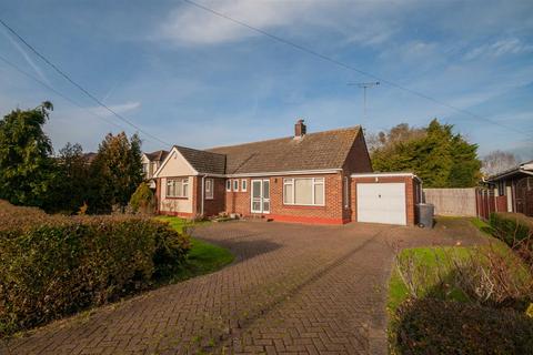 4 bedroom detached bungalow for sale, East Hanningfield Road, Rettendon Common, Chelmsford