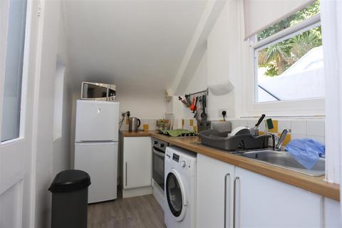 2 bedroom flat to rent, Wilbury Road, Hove